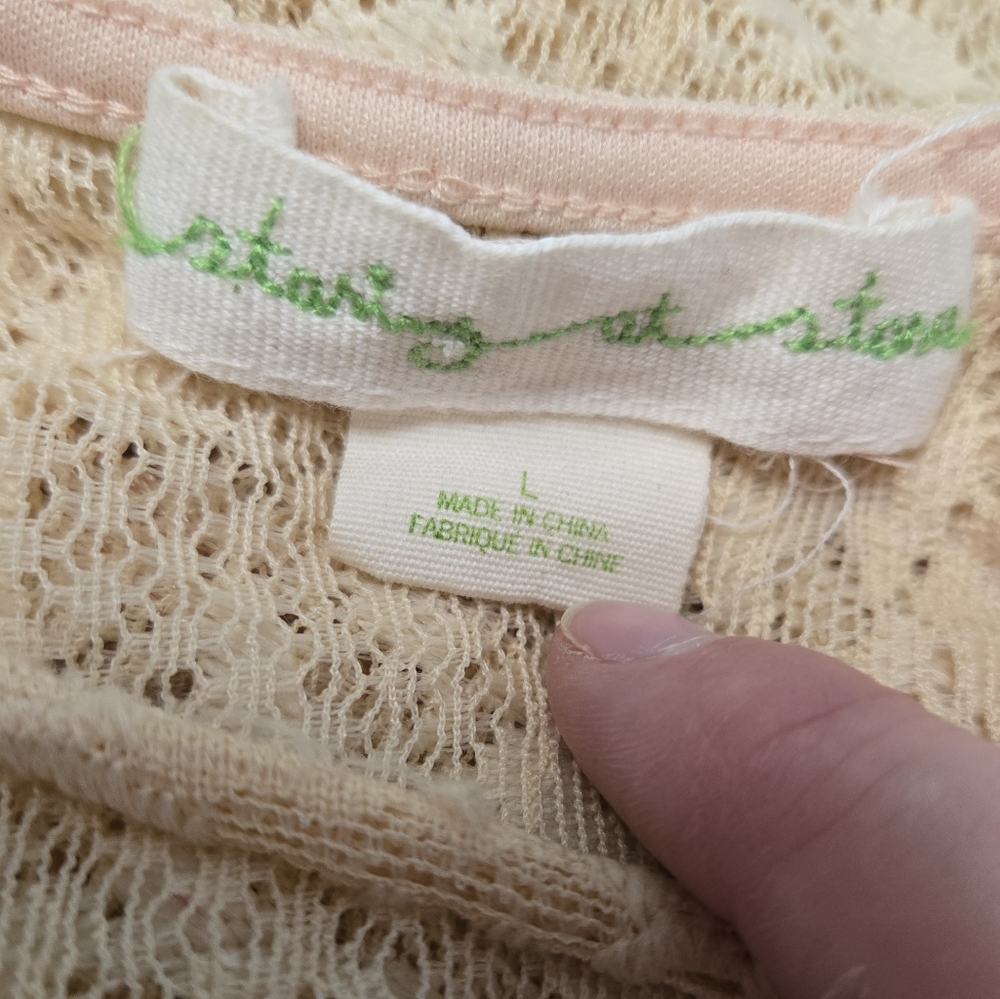Staring at Stars Bohemian Style Tan Floral Lace Fringe Trim Blouse Top SZ Large - Picture 4 of 5